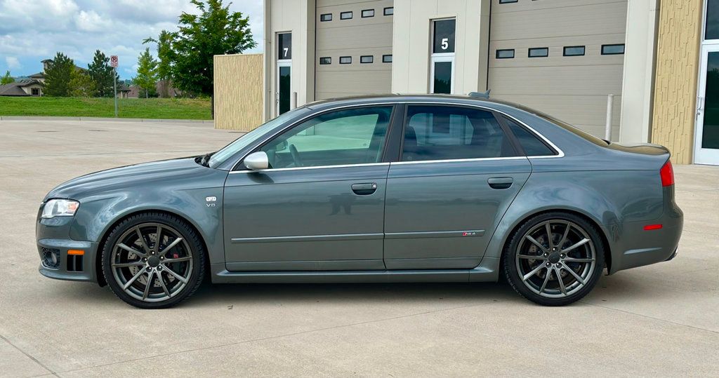 2007 Audi RS 4 photo 2