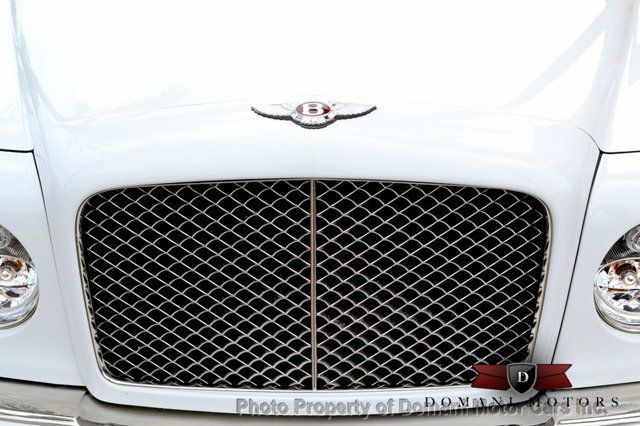 2007 Bentley Arnage Beautiful White Arnage w/ only 26,226 miles! Excellent condition - 16319383 - 12