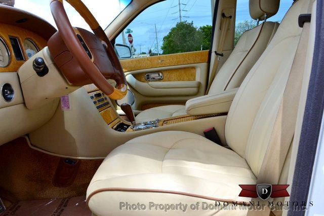 2007 Bentley Arnage Beautiful White Arnage w/ only 26,226 miles! Excellent condition - 16319383 - 45