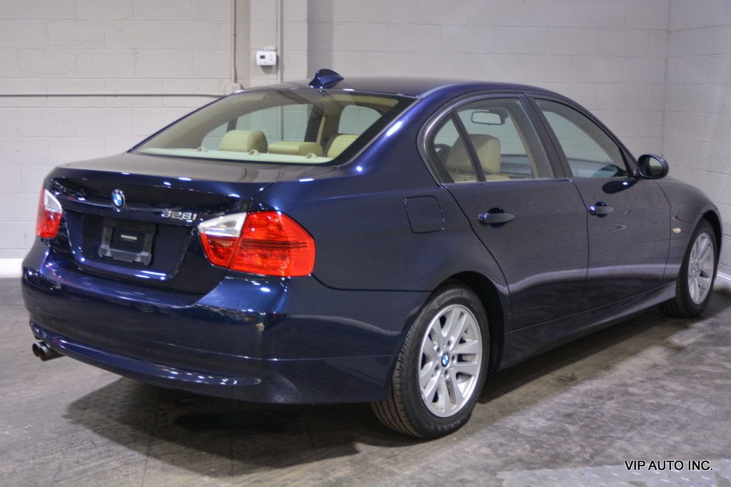 2007 BMW 3 Series 328i - 22545935 - 3