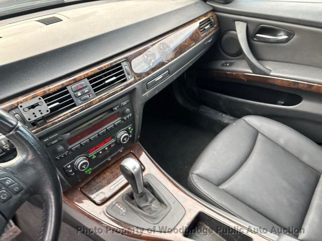 2007 BMW 3 Series 328xi - 22975962 - 9