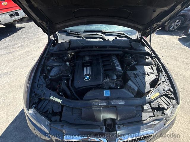 2007 BMW 3 Series 328xi - 23015518 - 17