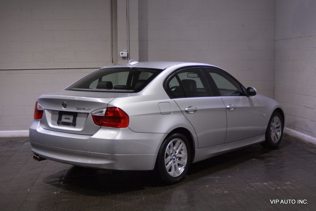 2007 BMW 3 Series 328xi - 22430334 - 3