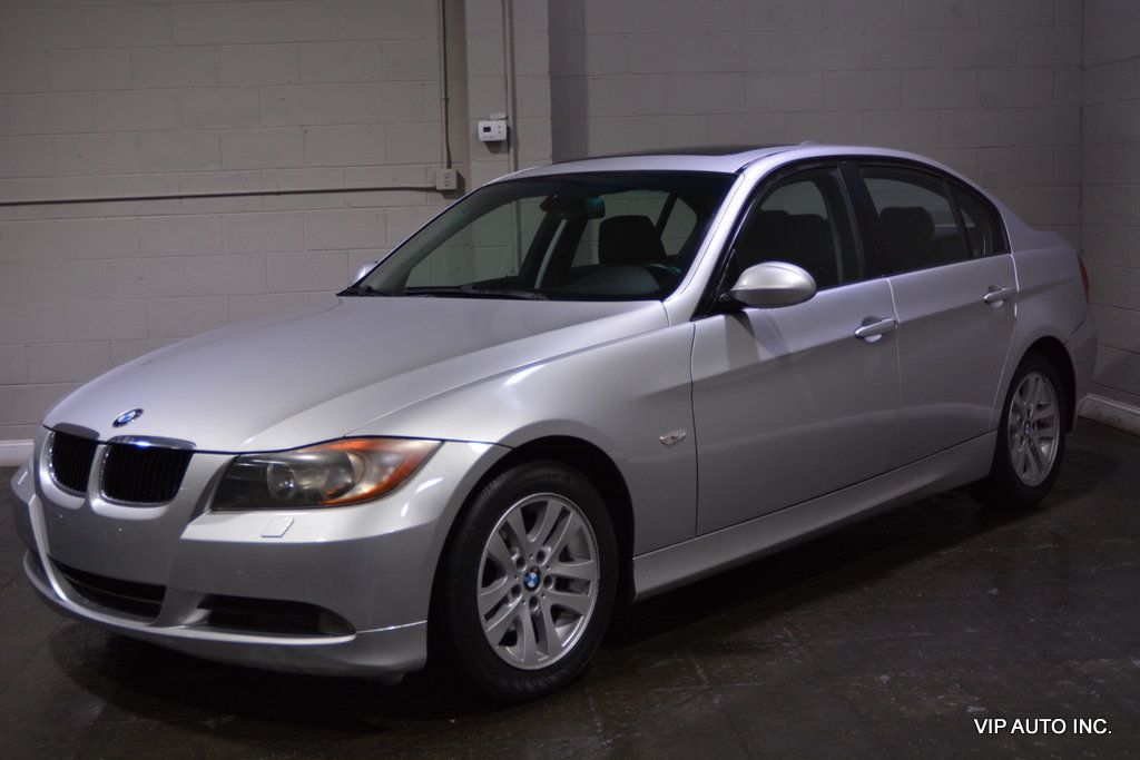 2007 BMW 3 Series 328xi - 22430334 - 39