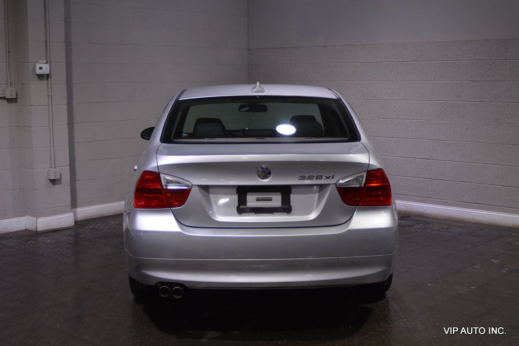 2007 BMW 3 Series 328xi - 22430334 - 45