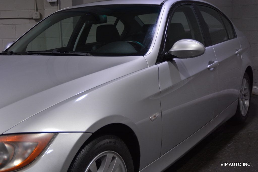 2007 BMW 3 Series 328xi - 22430334 - 5