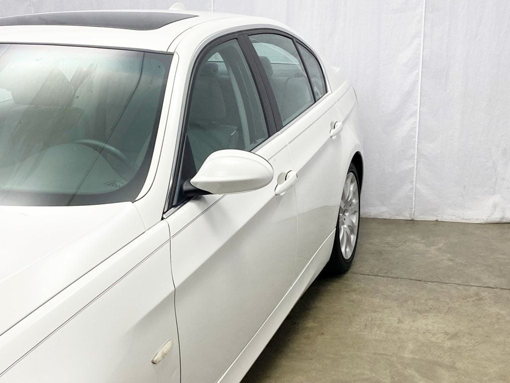 2007 BMW 3 Series 335i - 22608462 - 3