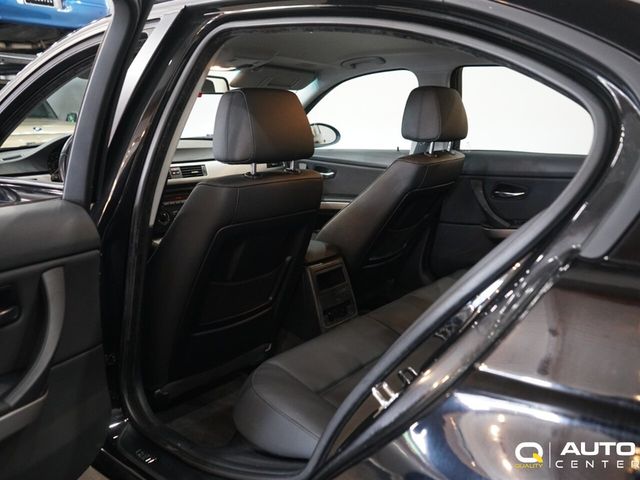 2007 BMW 3 Series 4dr Sdn 323i RWD - 23055995 - 17