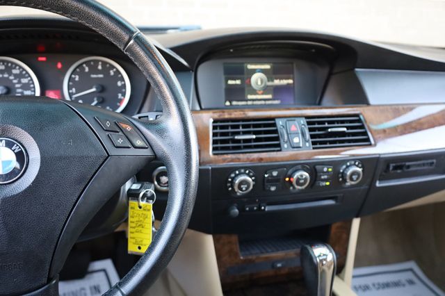 2007 BMW 5 Series 525i - 22849149 - 32