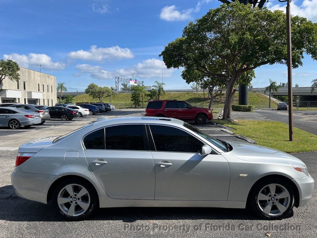 2007 BMW 5 Series 525xi AWD Premium - 21904043 - 5