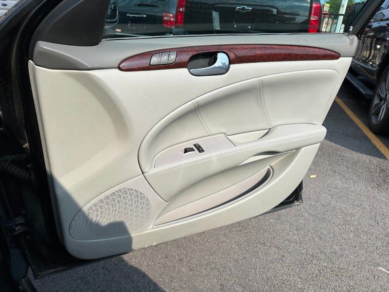 2007 Buick Lucerne 4dr Sedan V6 CXL - 22901693 - 22