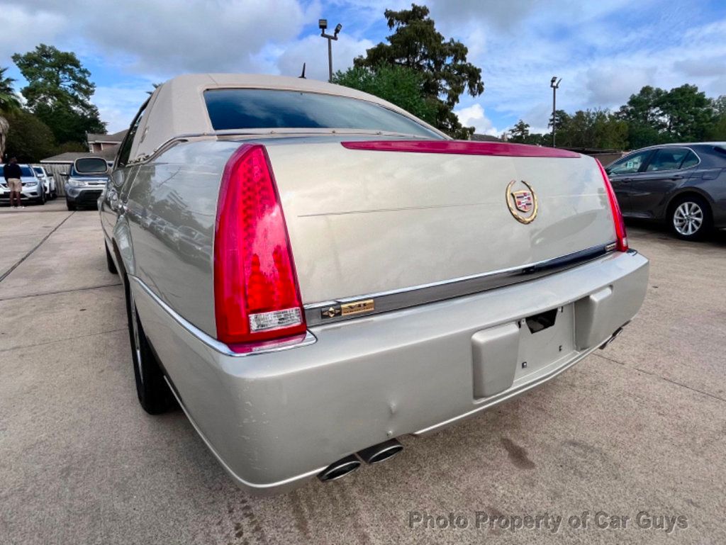 2007 Cadillac DTS 4dr  Sedan DTS - 22172595 - 8