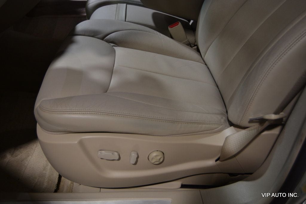 2007 Cadillac DTS 4dr Sedan Luxury I - 22905750 - 16