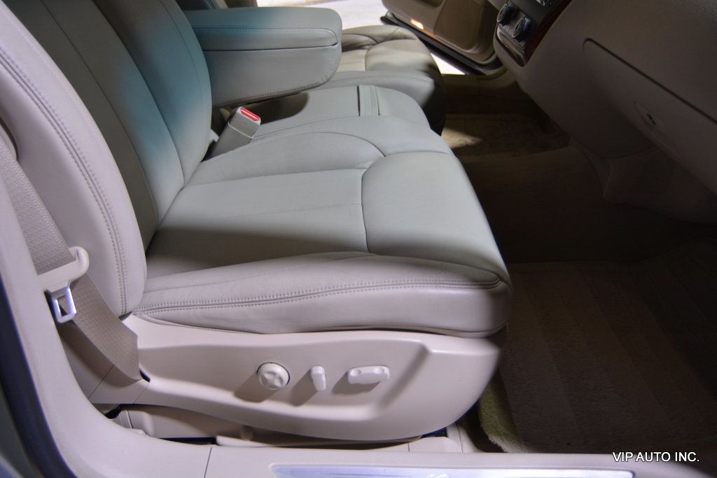 2007 Cadillac DTS 4dr Sedan Luxury I - 22905750 - 17