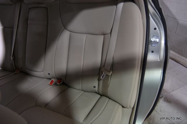 2007 Cadillac DTS 4dr Sedan Luxury I - 22905750 - 24