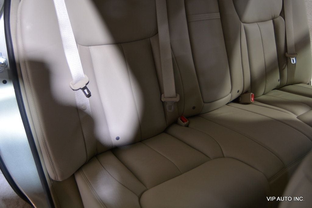 2007 Cadillac DTS 4dr Sedan Luxury I - 22905750 - 25