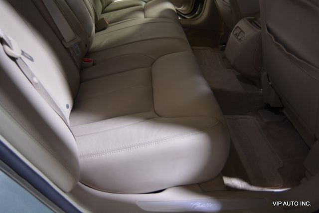 2007 Cadillac DTS 4dr Sedan Luxury I - 22905750 - 27