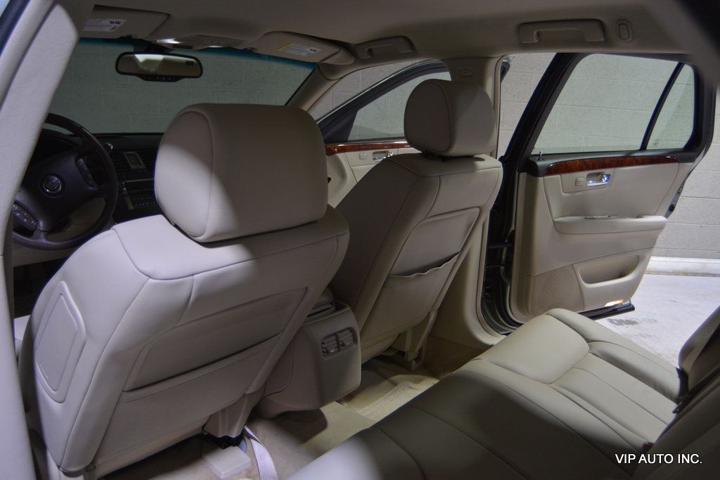 2007 Cadillac DTS 4dr Sedan V8 - 22905750 - 19