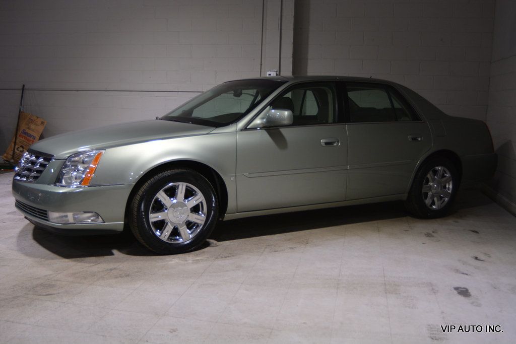 2007 Cadillac DTS 4dr Sedan V8 - 22905750 - 29