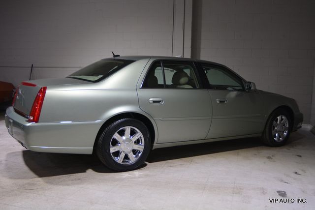 2007 Cadillac DTS 4dr Sedan V8 - 22905750 - 31
