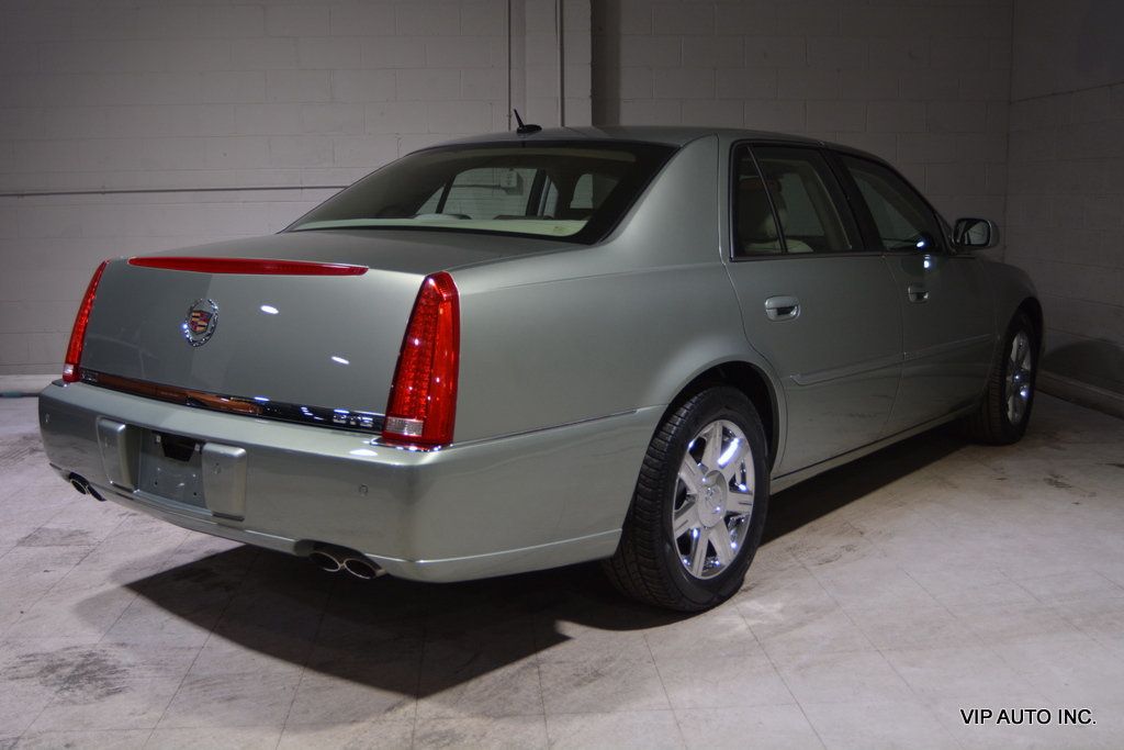 2007 Cadillac DTS 4dr Sedan V8 - 22905750 - 3