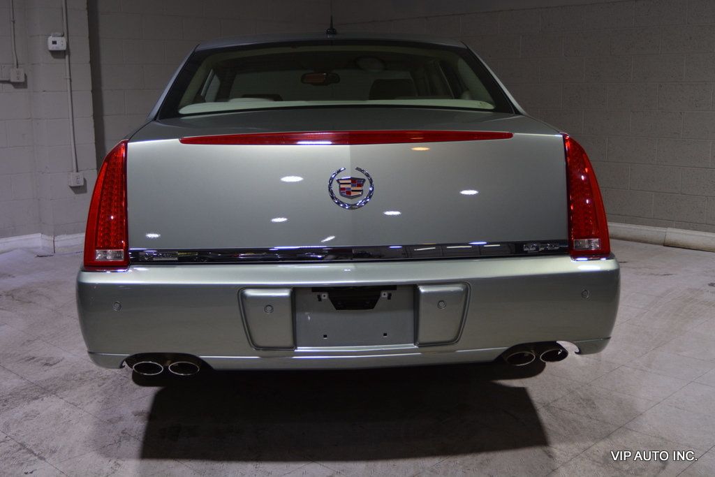 2007 Cadillac DTS 4dr Sedan V8 - 22905750 - 5