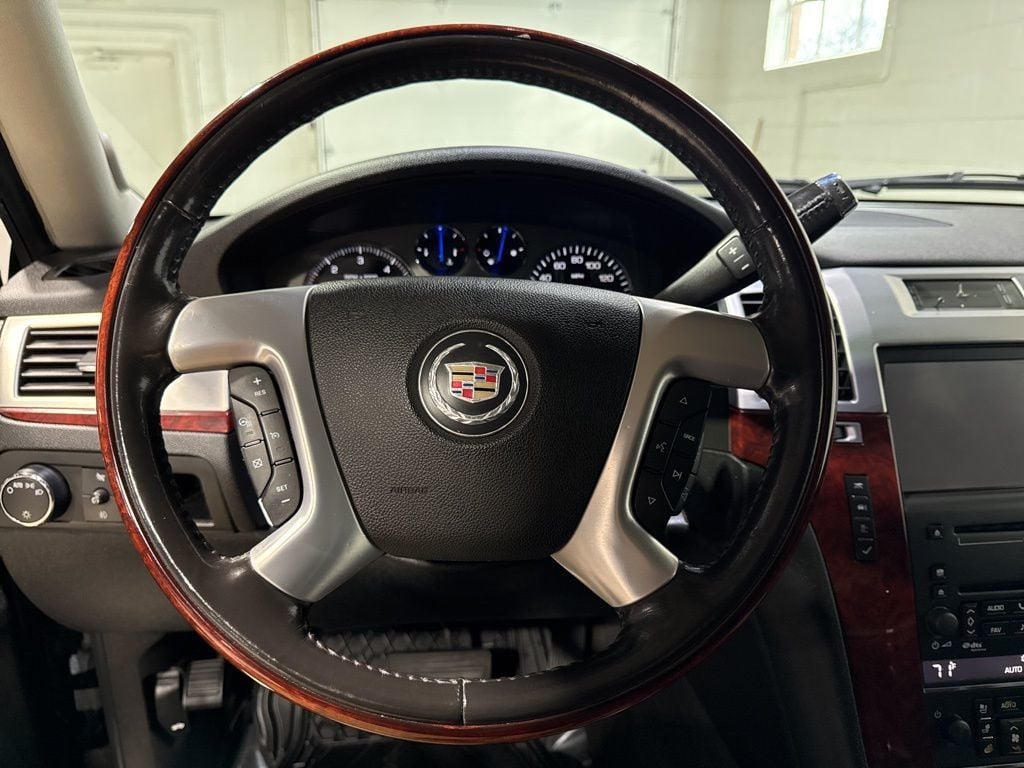 2007 Cadillac Escalade AWD 4dr - 22984279 - 9