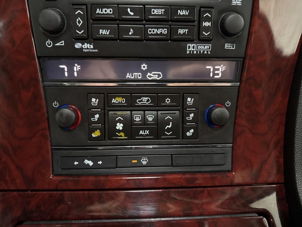 2007 Cadillac Escalade AWD 4dr - 22984279 - 19