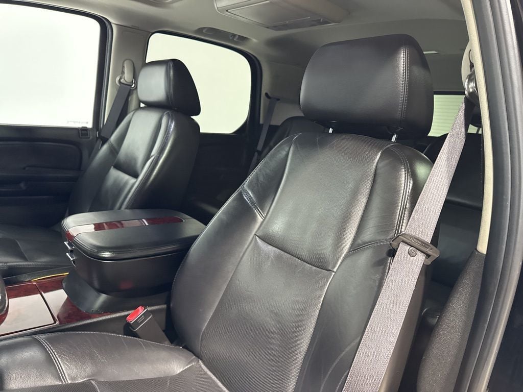 2007 Cadillac Escalade AWD 4dr - 22984279 - 25