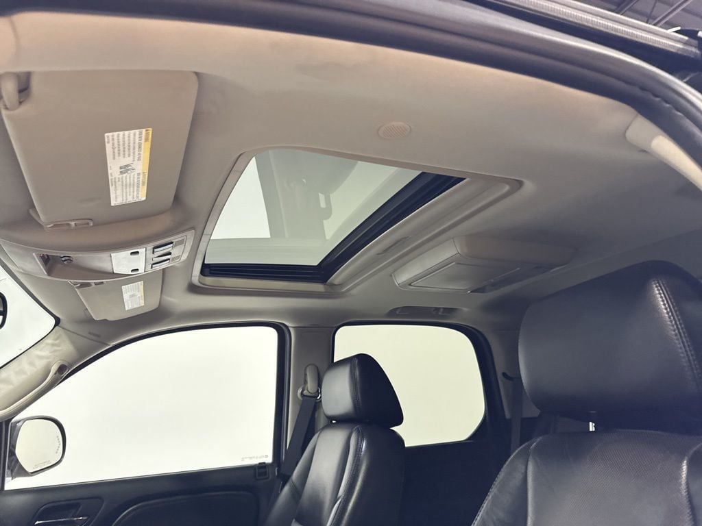 2007 Cadillac Escalade AWD 4dr - 22984279 - 26