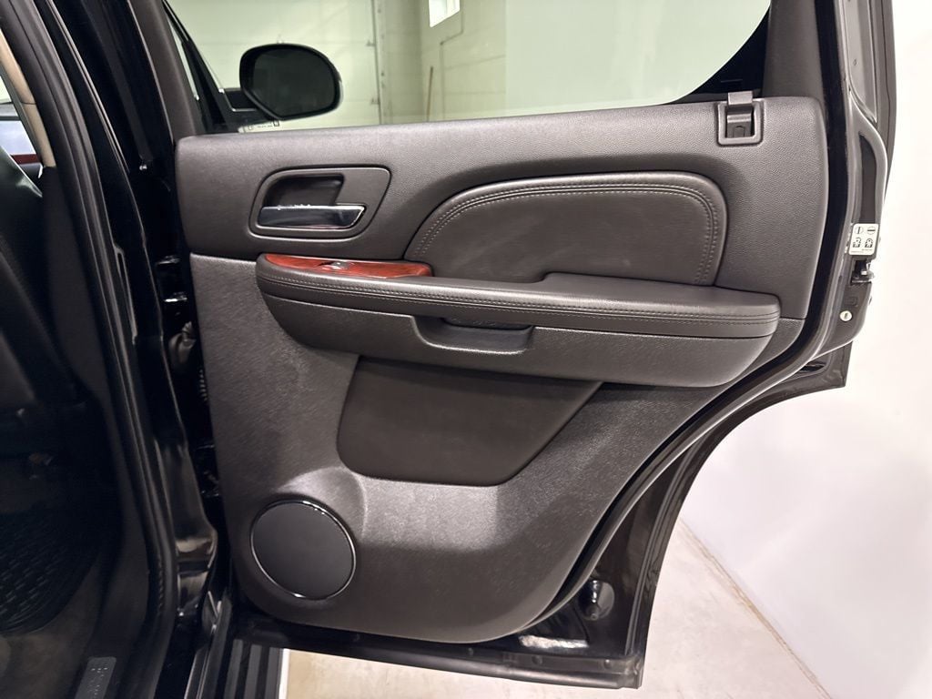 2007 Cadillac Escalade AWD 4dr - 22984279 - 42