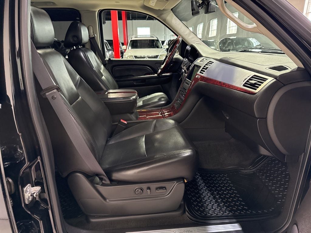 2007 Cadillac Escalade AWD 4dr - 22984279 - 43