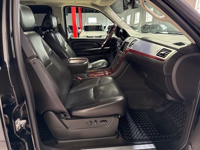 2007 Cadillac Escalade AWD 4dr - 22984279 - 43