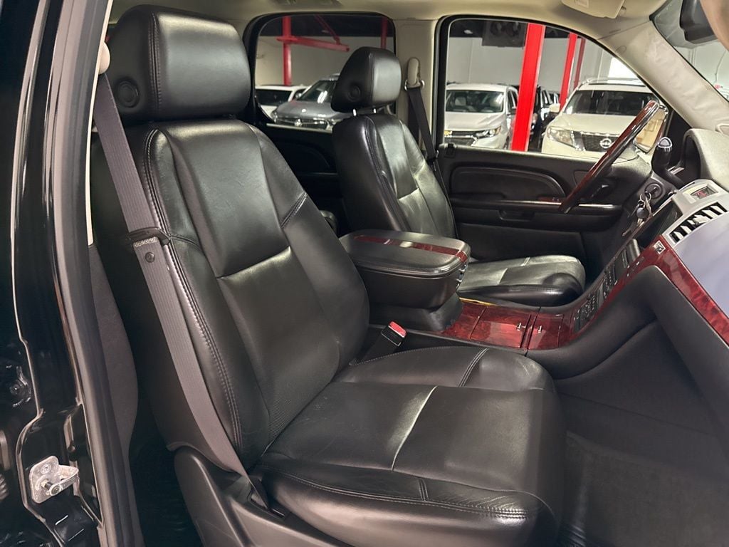 2007 Cadillac Escalade AWD 4dr - 22984279 - 45