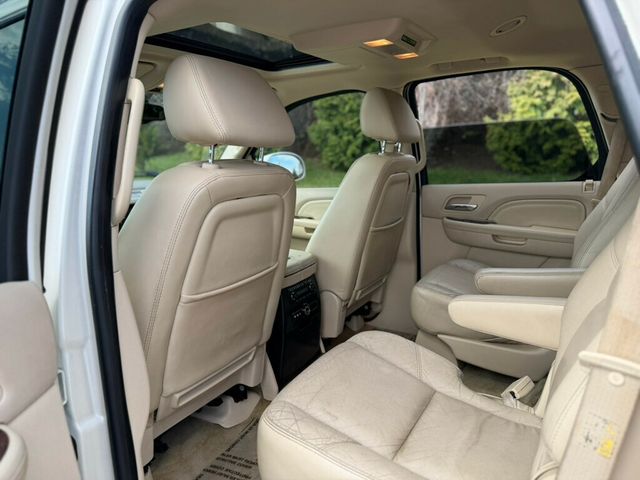 2007 Cadillac Escalade AWD 4dr - 22989957 - 16