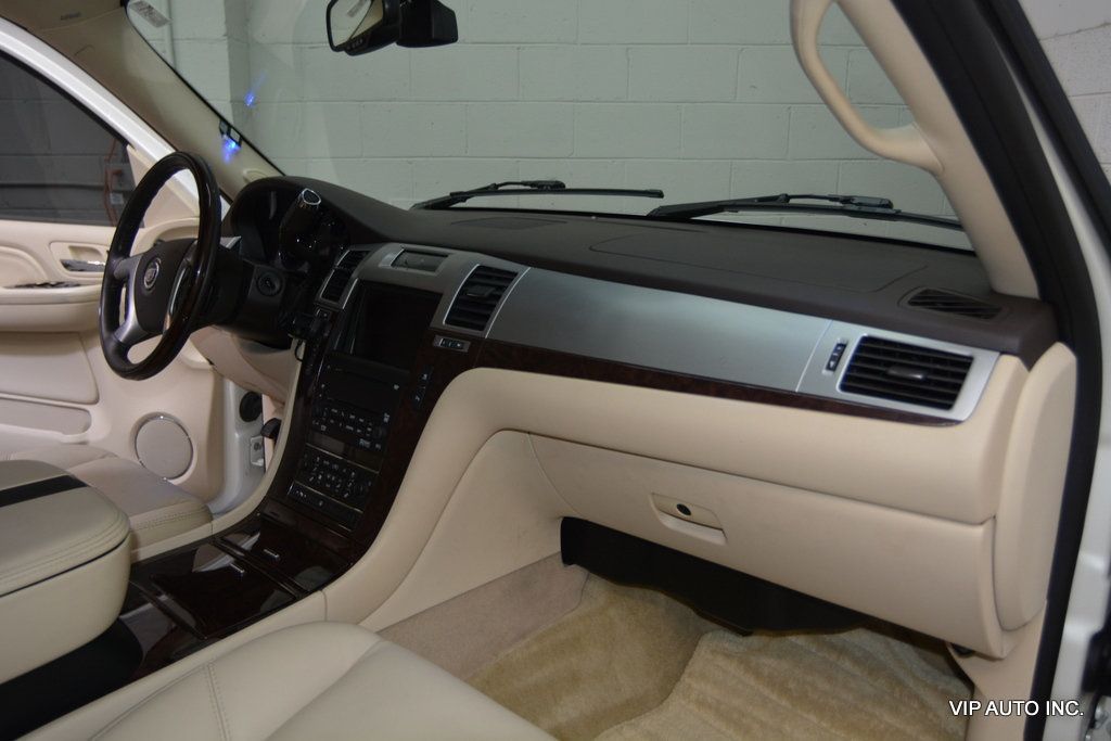 2007 Cadillac Escalade AWD 4dr - 23049752 - 15