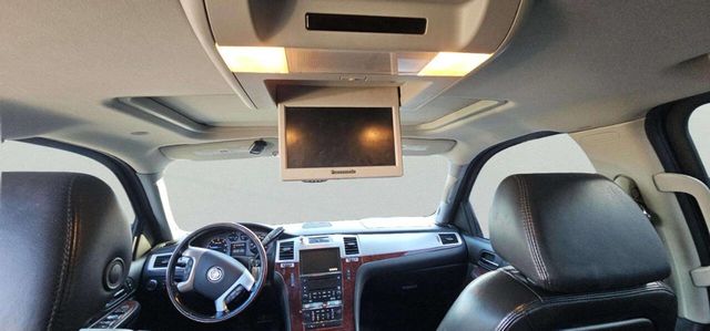 2007 Cadillac Escalade EXT AWD 4dr - 23007426 - 7