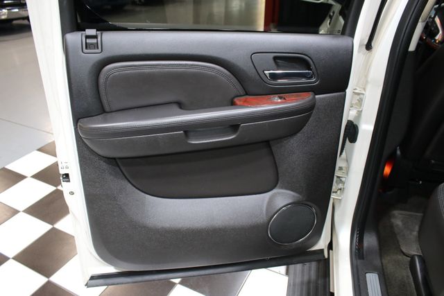 2007 Cadillac Escalade EXT AWD 4dr - 23006504 - 38