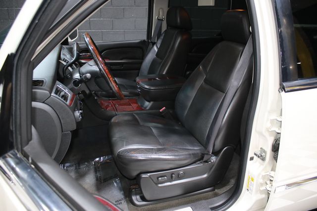 2007 Cadillac Escalade EXT AWD 4dr - 23006504 - 45