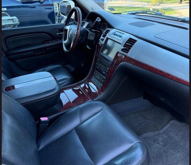 2007 Cadillac Escalade EXT AWD 4dr - 23006504 - 4