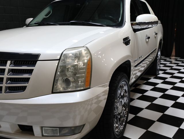 2007 Cadillac Escalade EXT AWD 4dr - 23006504 - 8
