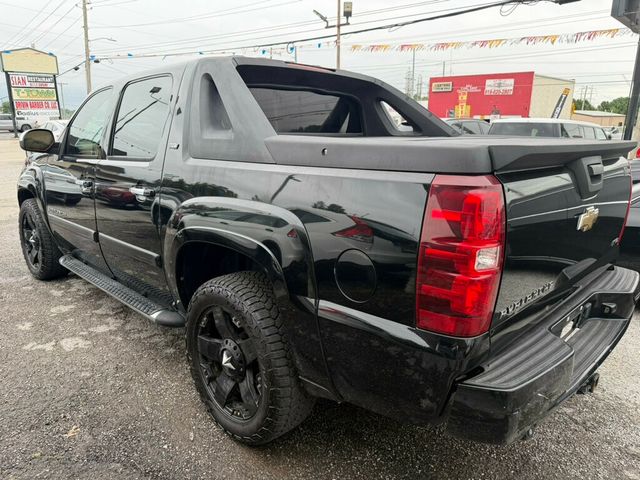 2007 Chevrolet Avalanche 4WD Crew Cab 130" LTZ - 23044392 - 11