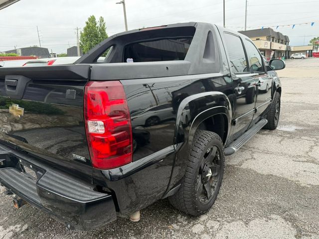 2007 Chevrolet Avalanche 4WD Crew Cab 130" LTZ - 23044392 - 12