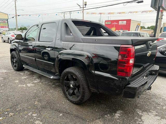 2007 Chevrolet Avalanche 4WD Crew Cab 130" LTZ - 23044392 - 3