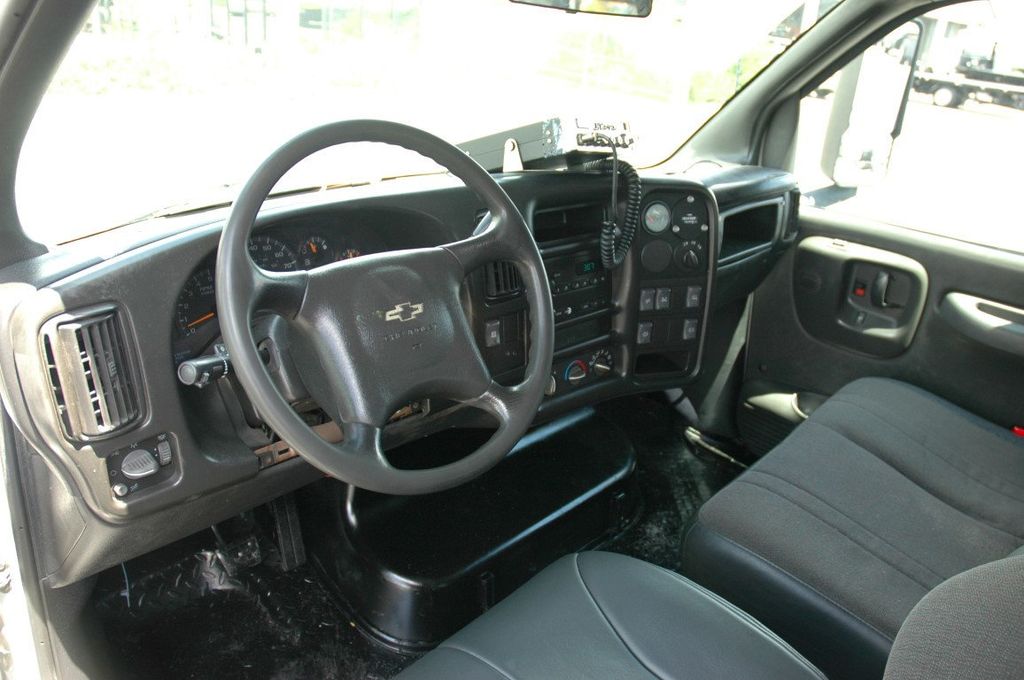 2007 Chevrolet C5500 .4X4....CREW CAB..12FT STEEL FLATBED - 15423927 - 35