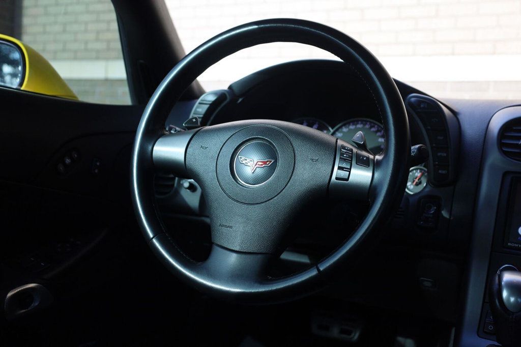 Chevrolet Corvette photo 26
