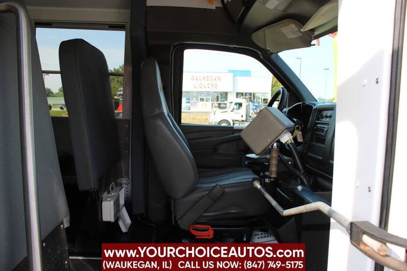 2007 Chevrolet Express 3500 2dr Commercial/Cutaway/Chassis 139 177 in. WB - 22597772 - 11