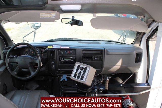 2007 Chevrolet Express 3500 2dr Commercial/Cutaway/Chassis 139 177 in. WB - 22597772 - 12