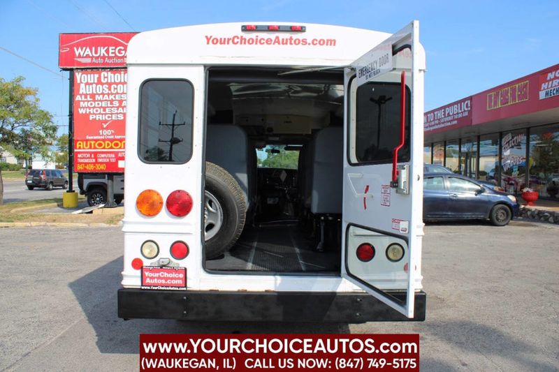 2007 Chevrolet Express 3500 2dr Commercial/Cutaway/Chassis 139 177 in. WB - 22597772 - 17