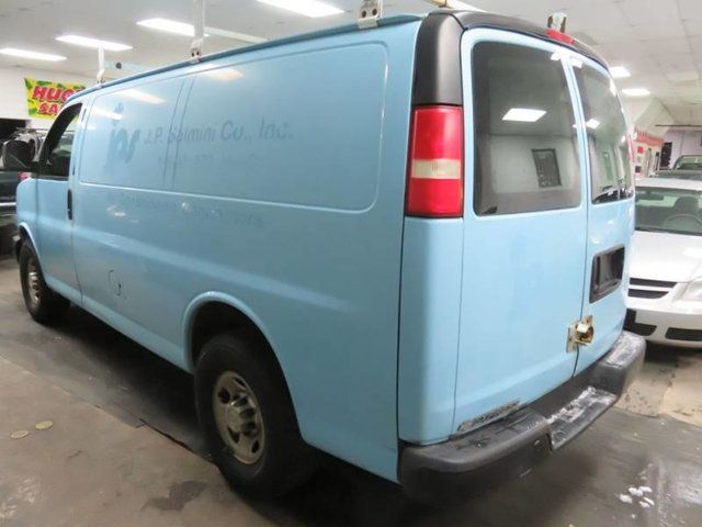 2007 Chevrolet Express Cargo Van 2500 SERIES / 4.8L V8 - 18511802 - 1